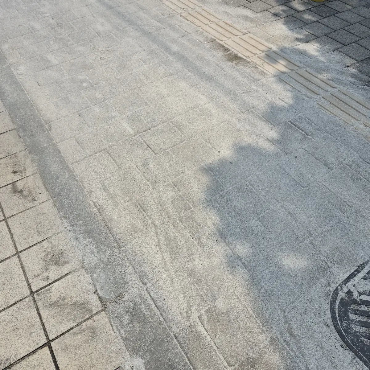 오산 상가 앞 보도블럭철거 시공 후