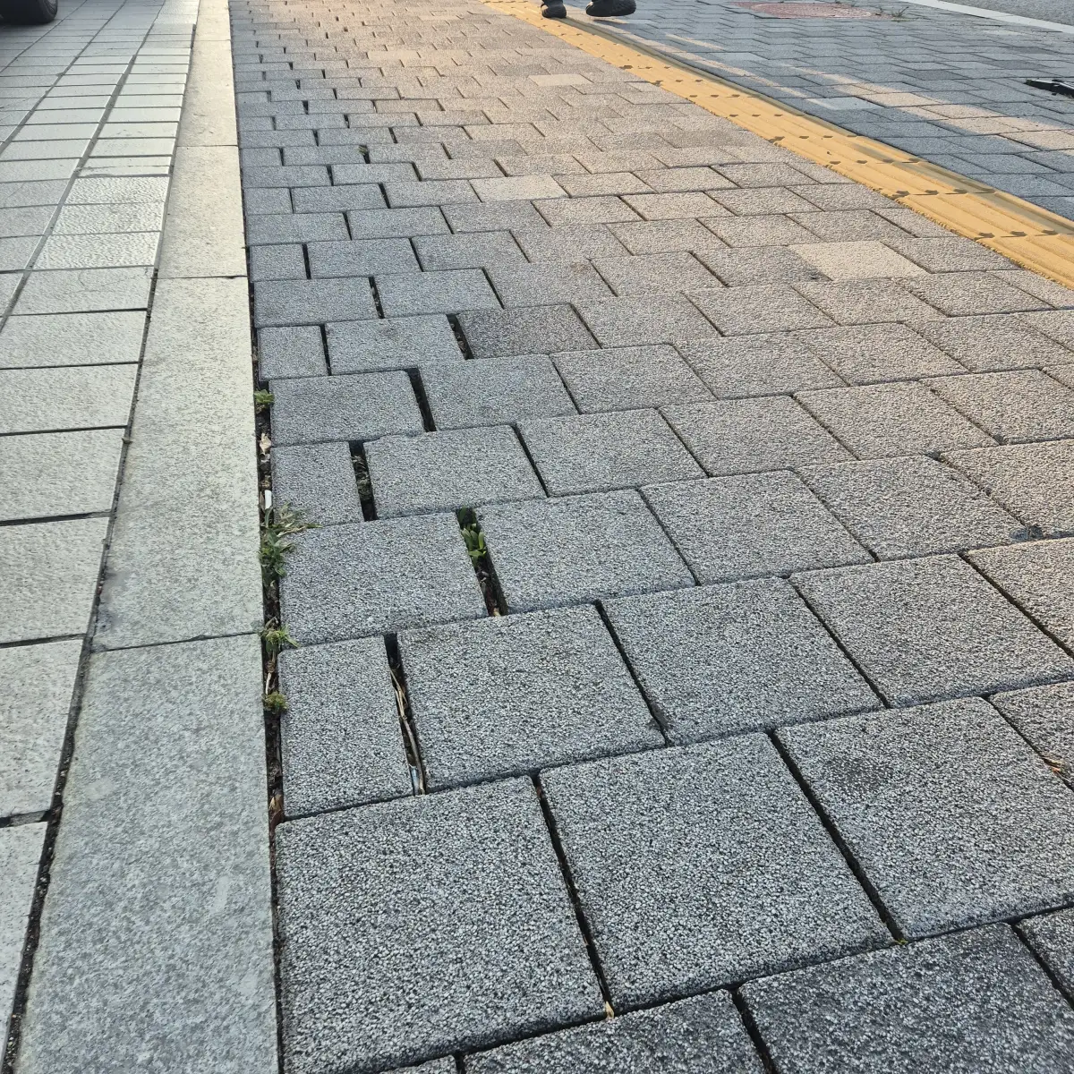 오산 상가 앞 보도블럭철거 전후 시공 전